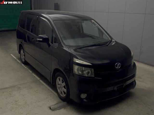 TOYOTA VOXY 2007