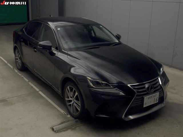 LEXUS IS 2017