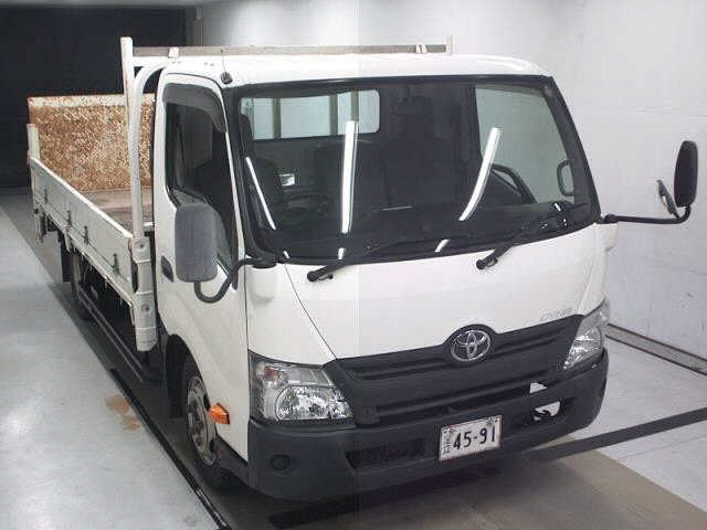 TOYOTA DYNA