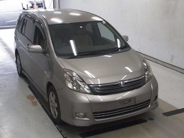 TOYOTA ISIS