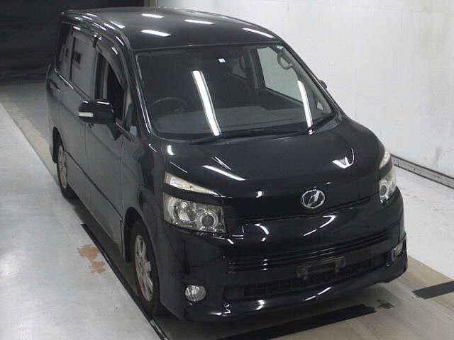 TOYOTA VOXY 2008