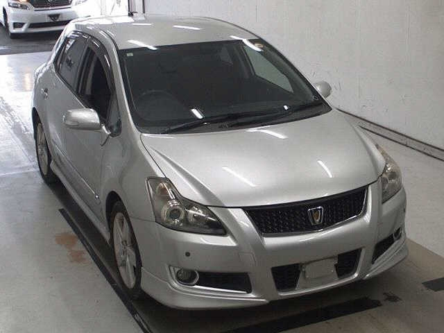 TOYOTA BLADE 2010