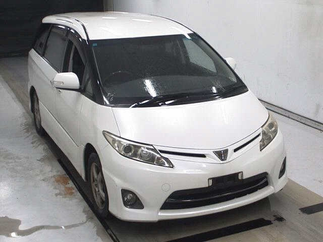 TOYOTA ESTIMA 2010