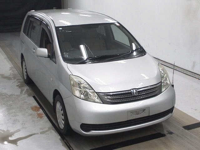 TOYOTA ISIS 2006