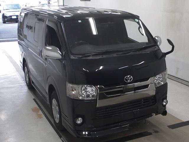 TOYOTA HIACE VAN 2019