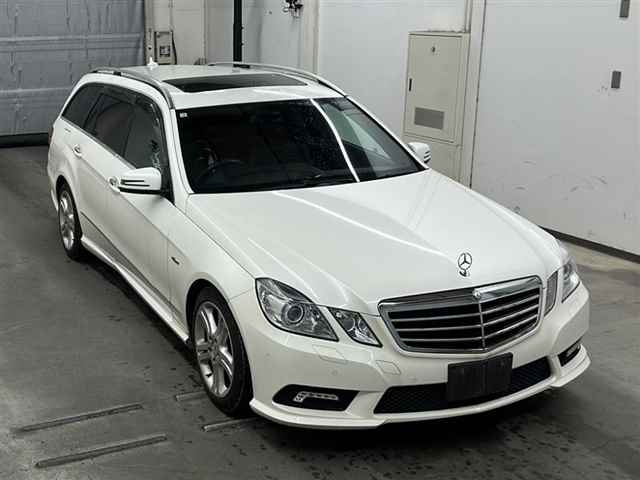 MERCEDES BENZ E CLASS WAGON 2011