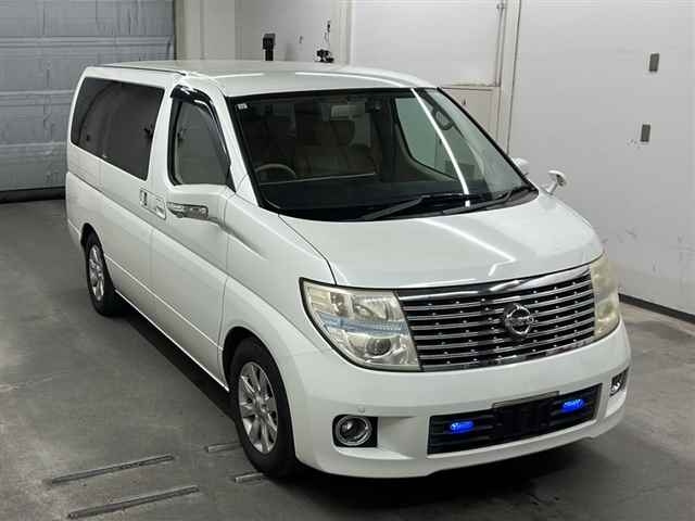 NISSAN ELGRAND 2010
