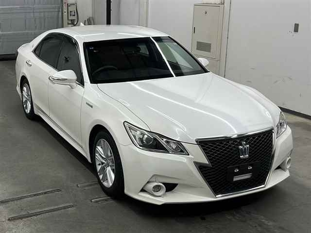 TOYOTA CROWN 2013