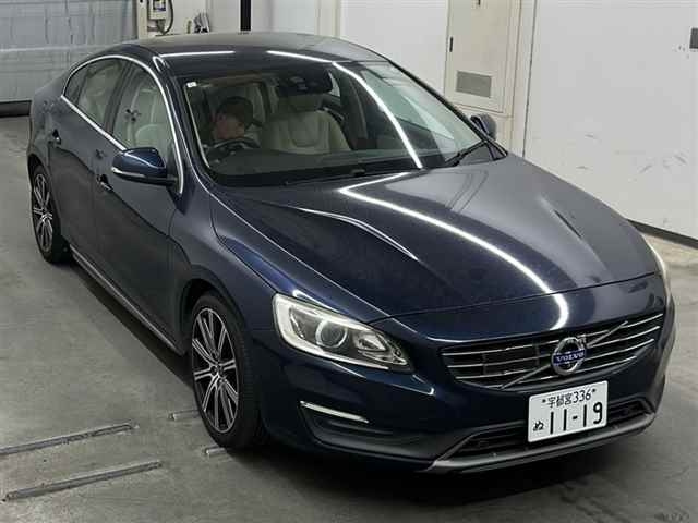 VOLVO S60 2015
