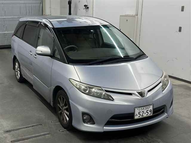 TOYOTA ESTIMA 2010