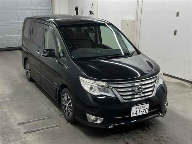 NISSAN SERENA 2013