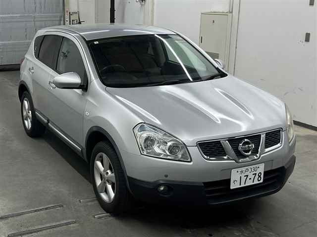 NISSAN DUALIS 2011