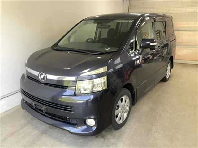 TOYOTA VOXY 2008
