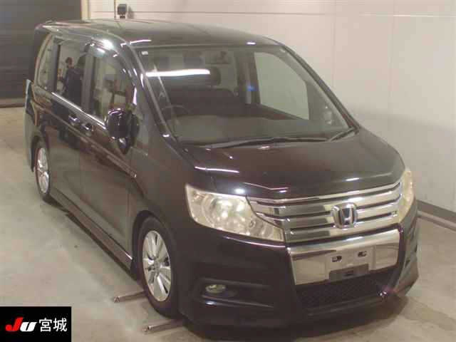 HONDA STEP WAGON 2011