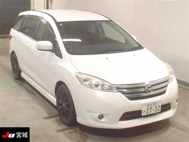 NISSAN LAFESTA 2015
