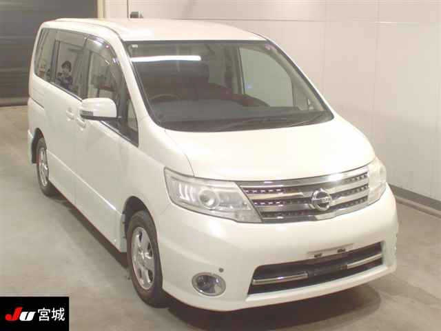 NISSAN SERENA 2010