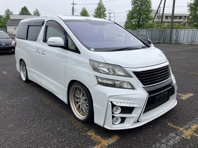 TOYOTA VELLFIRE 2009