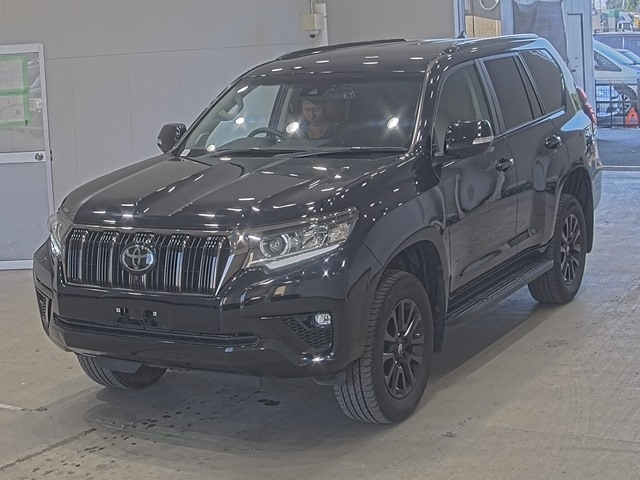 TOYOTA LAND CRUISER PRADO 2022