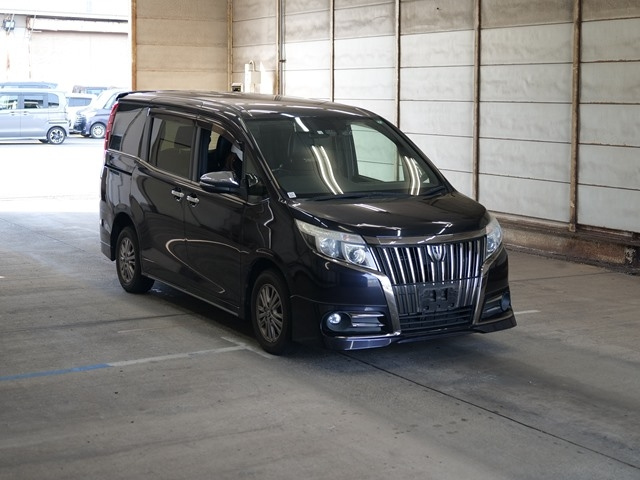 TOYOTA ESQUIRE 2016