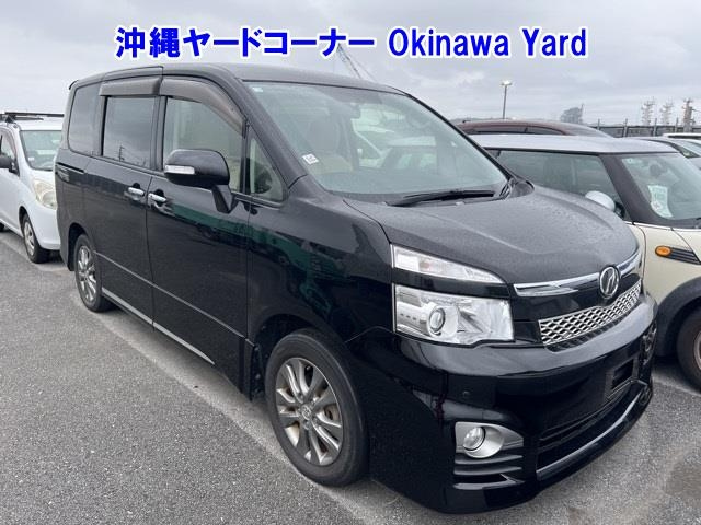 TOYOTA VOXY 2012