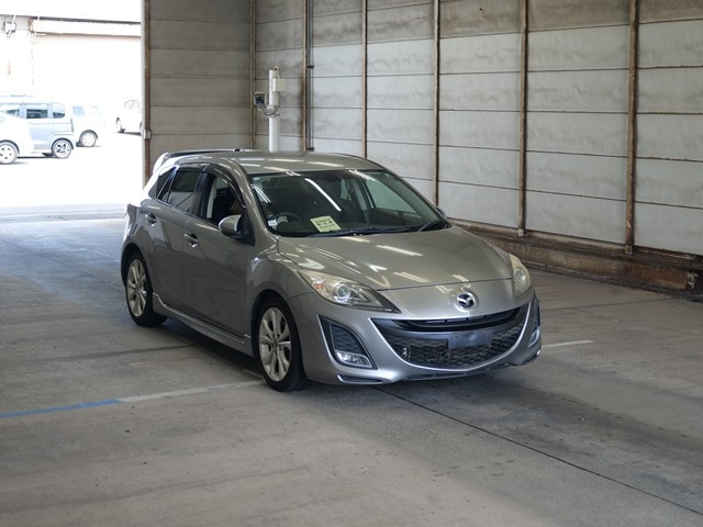 MAZDA AXELA 2010