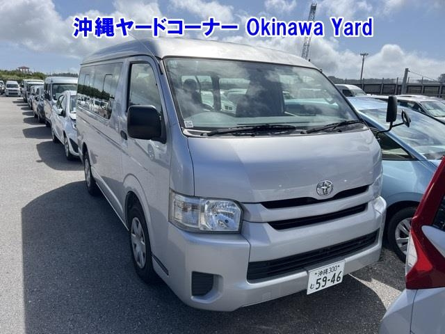 TOYOTA HIACE 2015