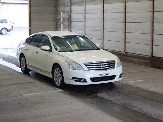 NISSAN TEANA