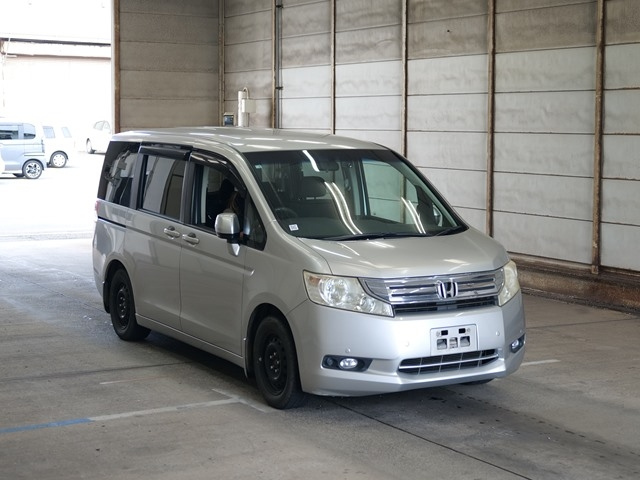 HONDA STEP WAGON 2010