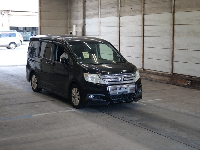 HONDA STEP WAGON 2010