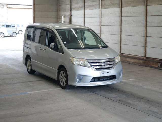 NISSAN SERENA 2012