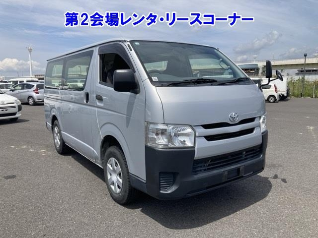 TOYOTA HIACE VAN 2016