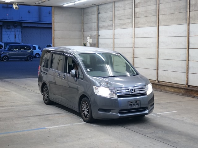 HONDA STEP WAGON 2012