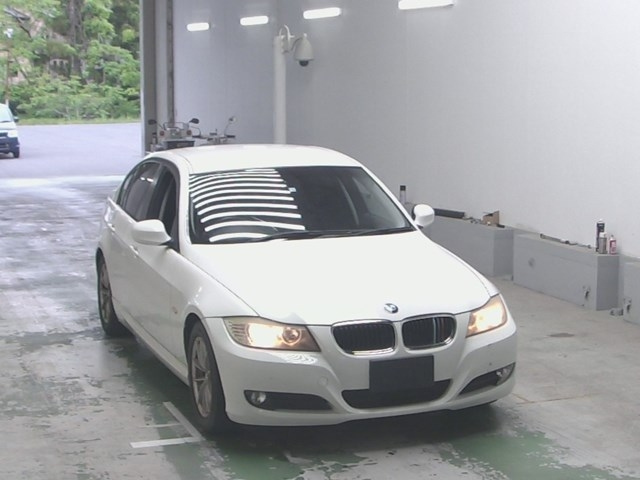 BMW 3 SERIES 2010