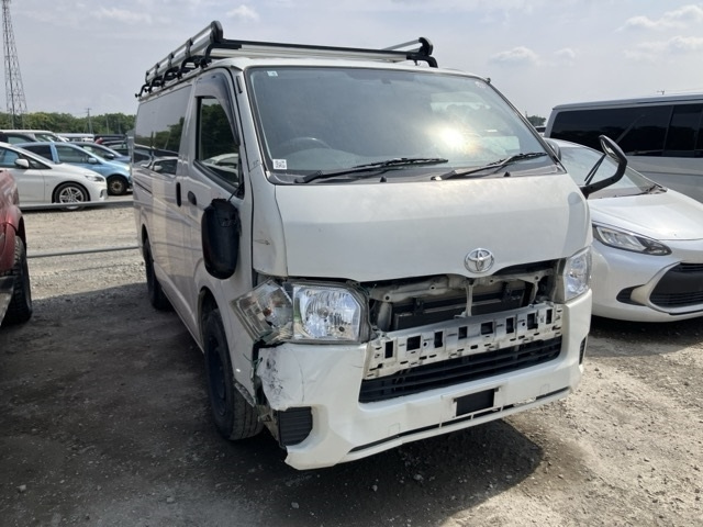 TOYOTA HIACE VAN 2015