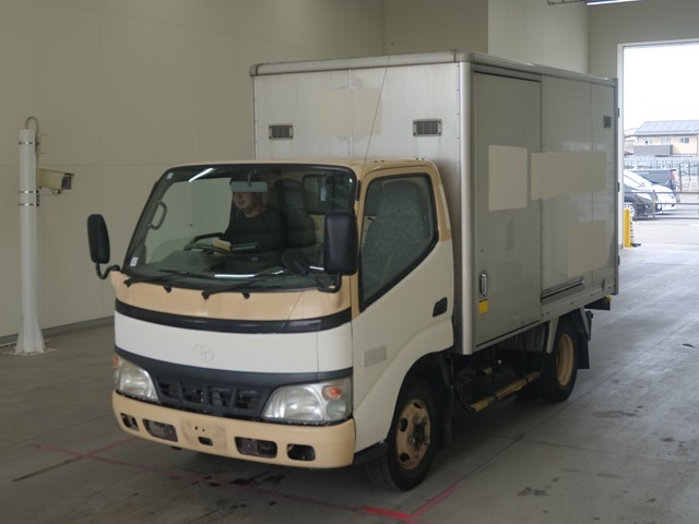 TOYOTA DYNA 2006