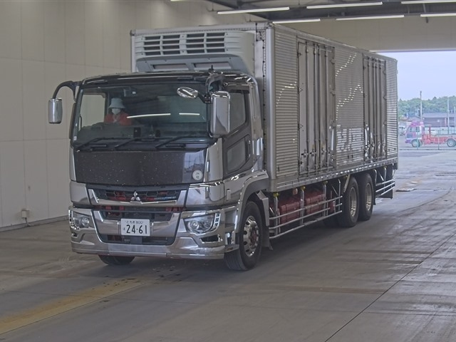 MITSUBISHI SUPER GREAT 2018