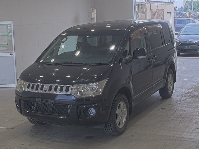 MITSUBISHI DELICA D5