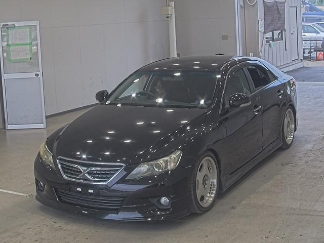 TOYOTA MARK X 2010