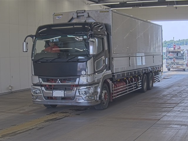 MITSUBISHI SUPER GREAT 2020