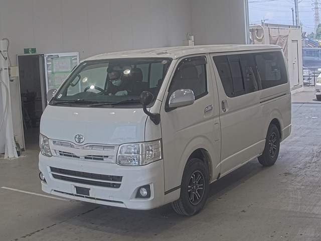 TOYOTA REGIUS ACE VAN 2013