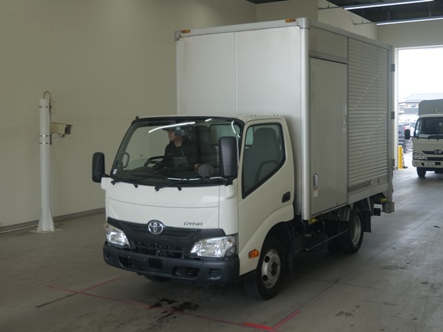 TOYOTA DYNA 2018