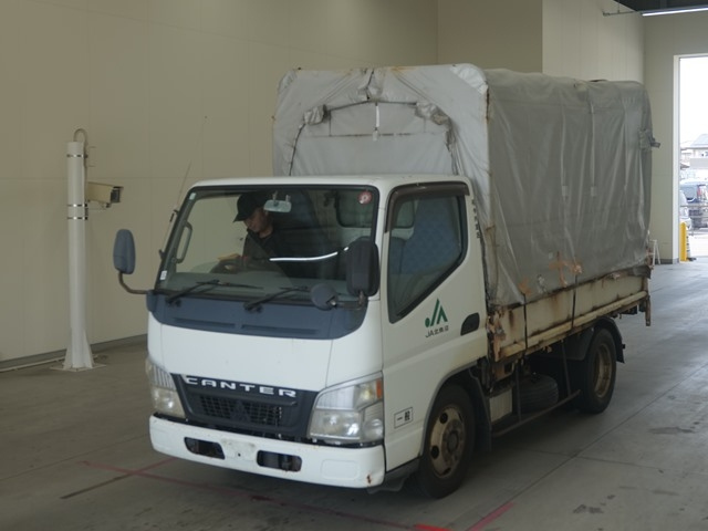 MITSUBISHI CANTER 2005