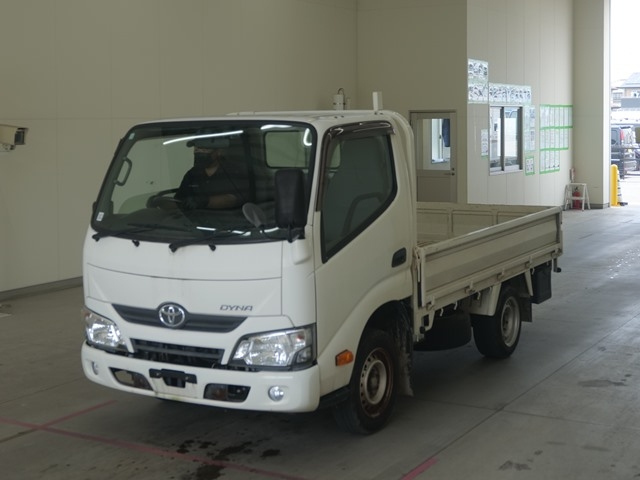 TOYOTA DYNA 2017