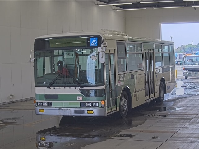 MITSUBISHI BUS 2005