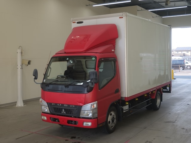 MITSUBISHI CANTER 2010