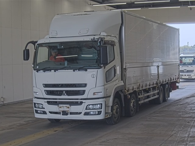 MITSUBISHI SUPER GREAT 2016