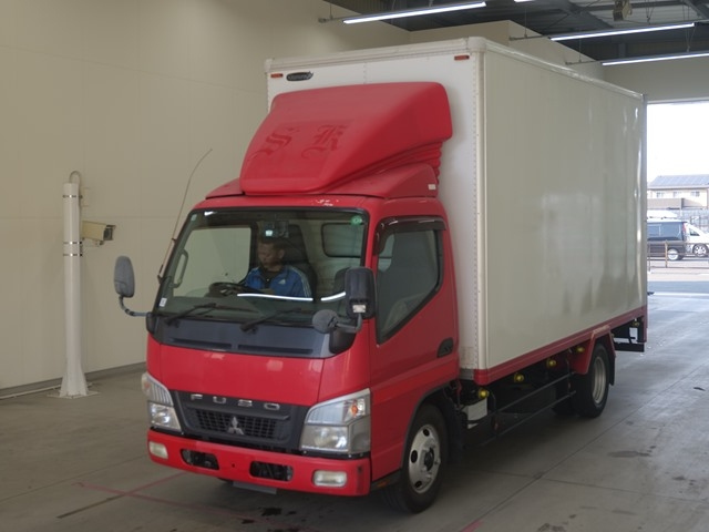 MITSUBISHI CANTER 2010