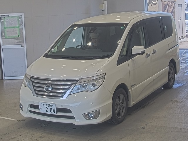 NISSAN SERENA 2015