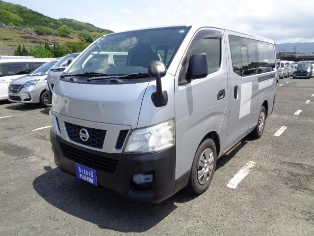 NISSAN CARAVAN 2017