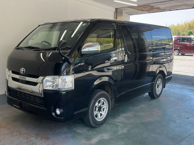 TOYOTA HIACE VAN 2019